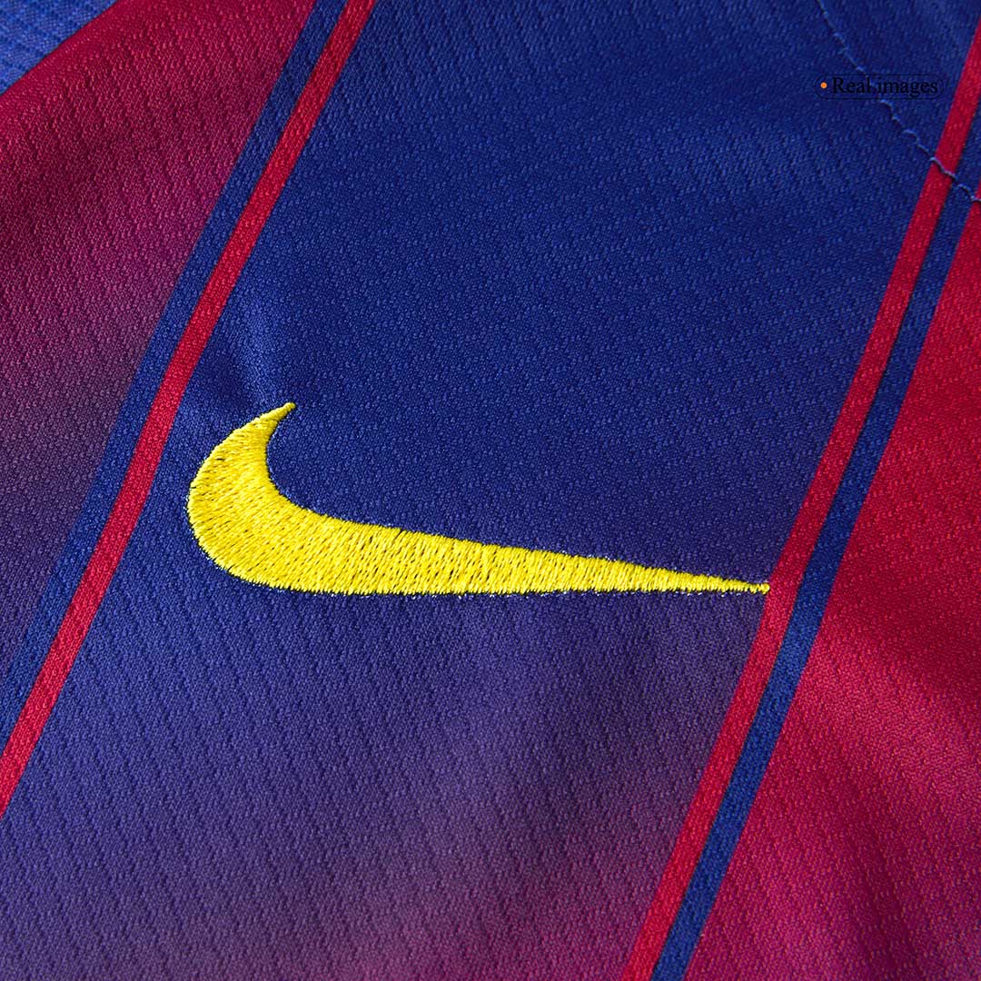Dziecięcy zestaw piłkarski Barcelona Home (koszulka + spodenki + skarpetki) 2025/26, czerwono-niebieski