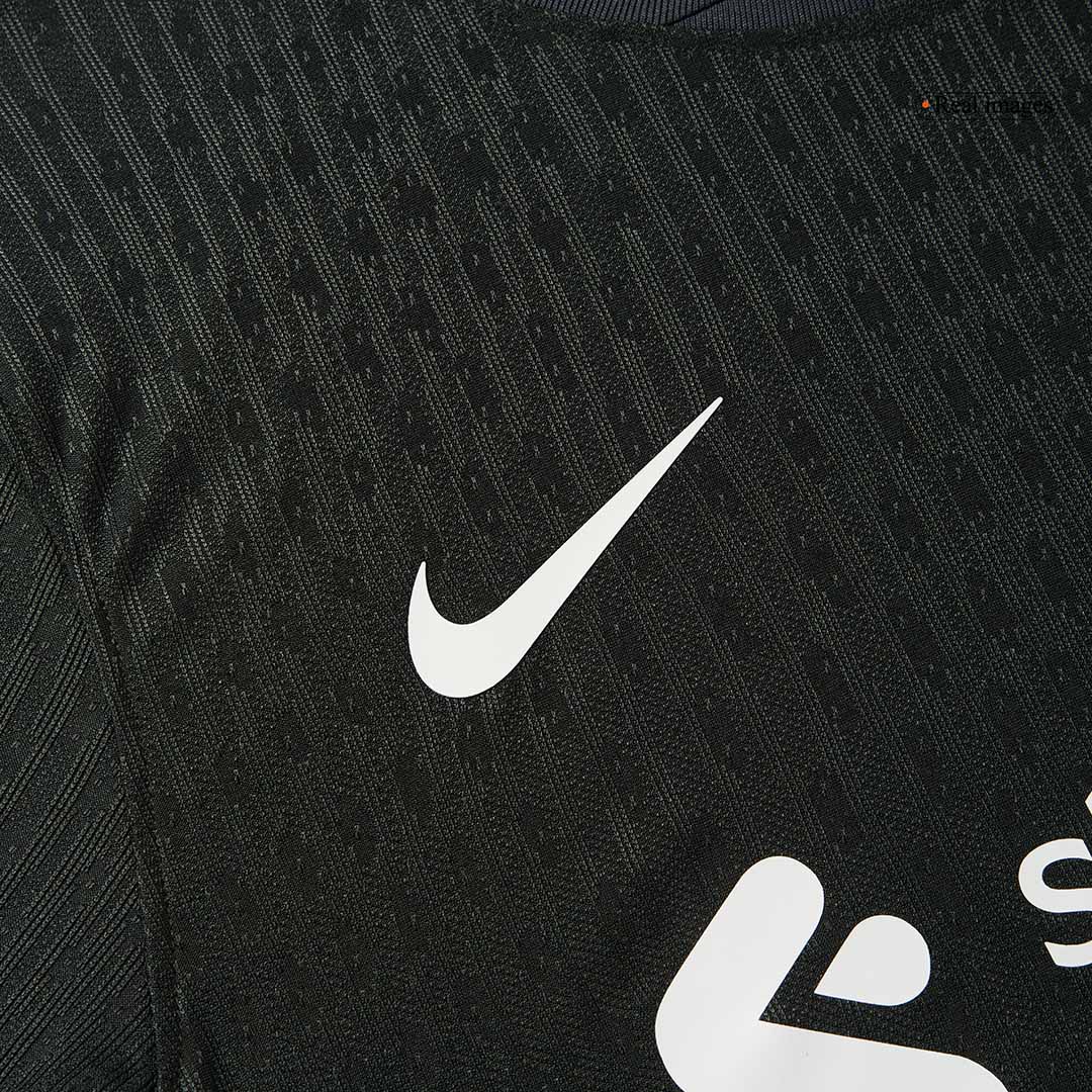 Oryginalna koszulka wyjazdowa Liverpoolu 2024/25