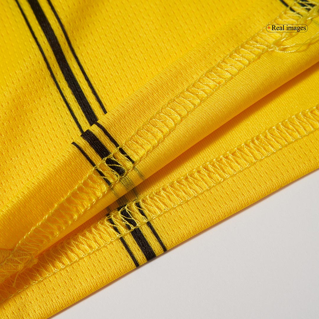 Dziecięcy zestaw piłkarski Borussia Dortmund Home (koszulka + spodenki)