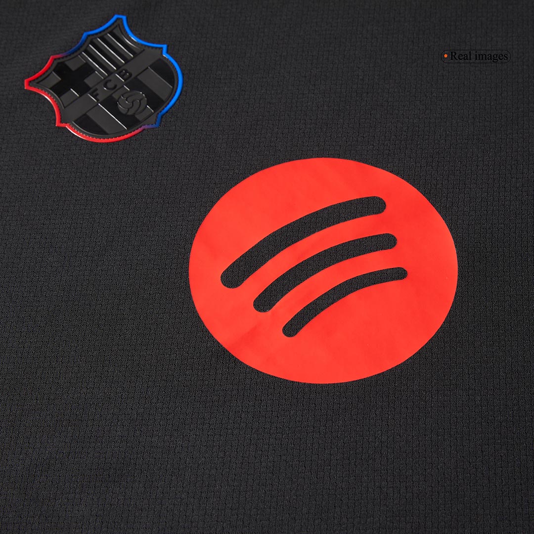 Koszulka wyjazdowa Barcelony na sezon 2024/25 – logo Spotify bez tekstu