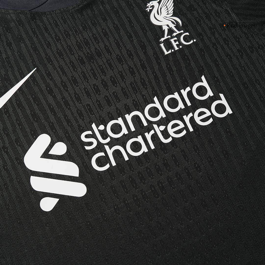 Oryginalna koszulka wyjazdowa Liverpoolu 2024/25