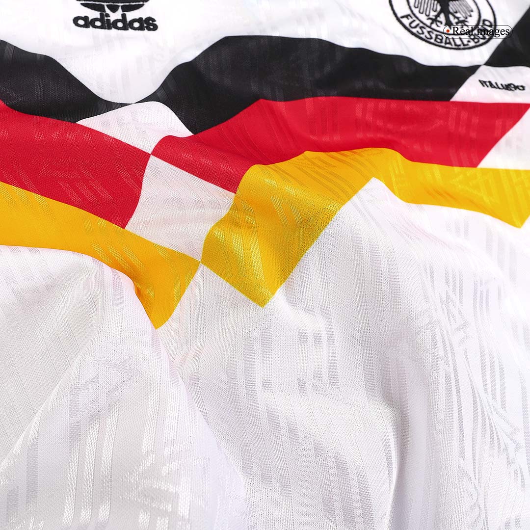 Koszulka piłkarska reprezentacji Niemiec z 1990 roku