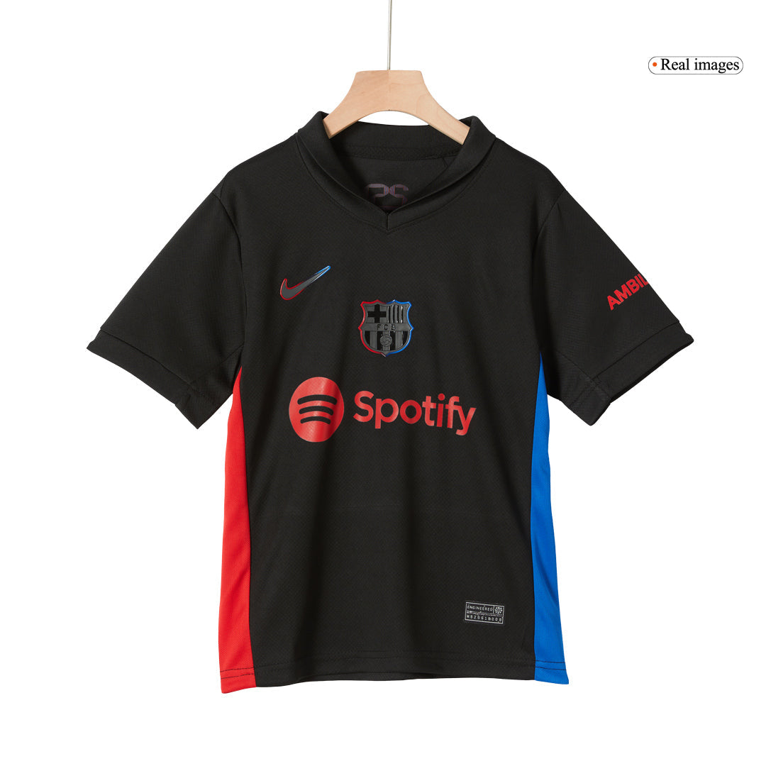 Dziecięce stroje wyjazdowe Barcelony na zamówienie 2024/25