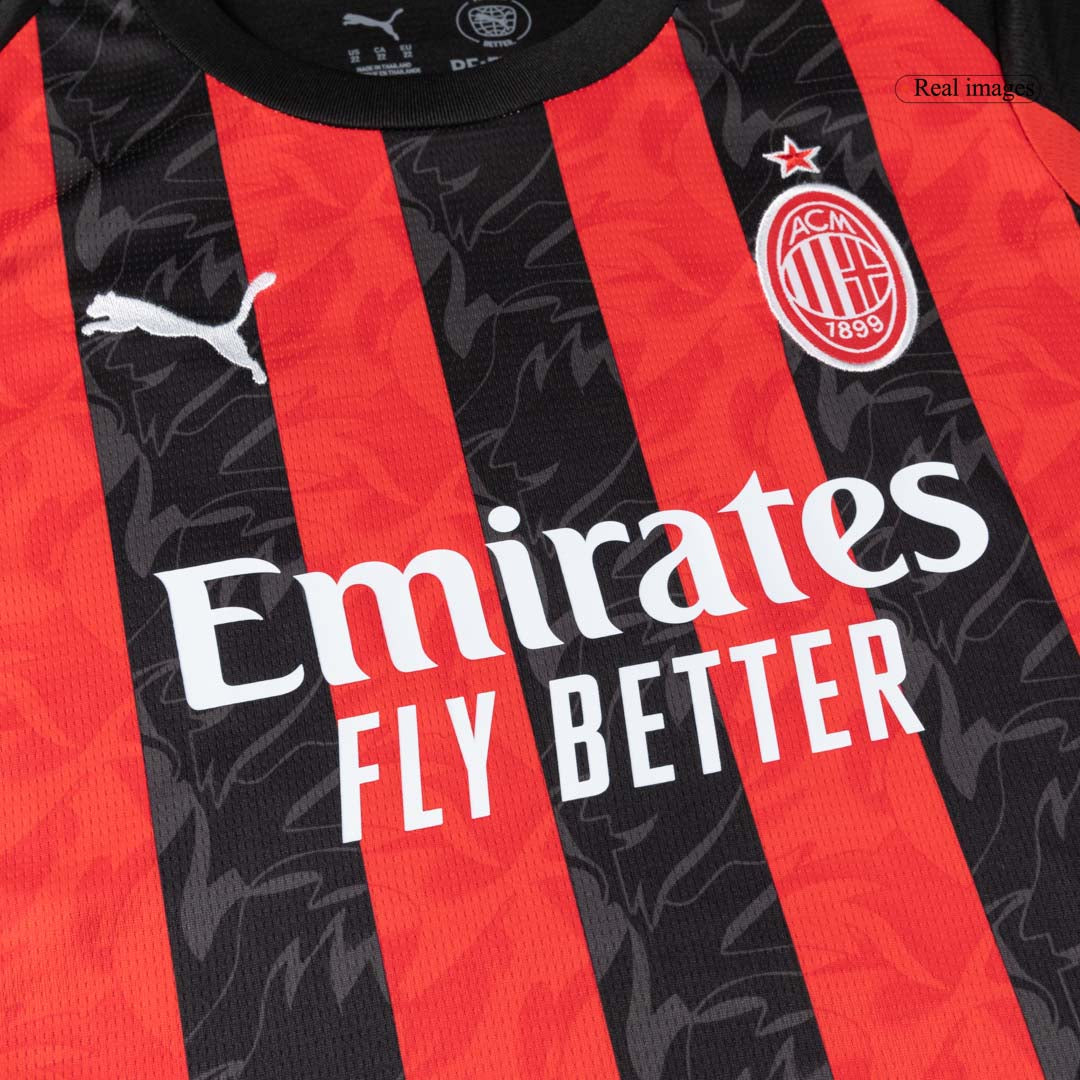 Dziecięcy zestaw piłkarski AC Milan Home (koszulka + spodenki + skarpetki) 2025/26, czerwono-czarny
