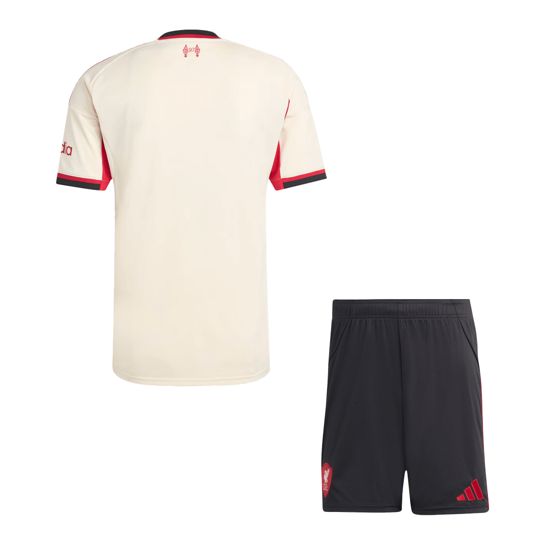 Zestaw wyjazdowy Liverpoolu (koszulka + spodenki) 25/26 biały