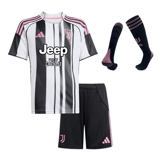 Dziecięcy zestaw piłkarski Juventus Home Jersey (koszulka + spodenki + skarpetki) 2025/26 Czarno-biały